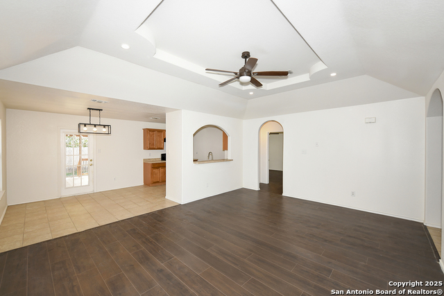 Image 6 of 28 For 8118 Grissom Circle