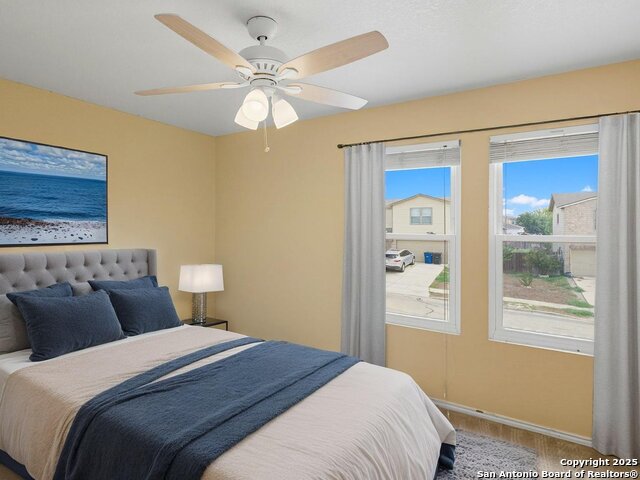 Listing photo id 19 for 3223 Crested Creek