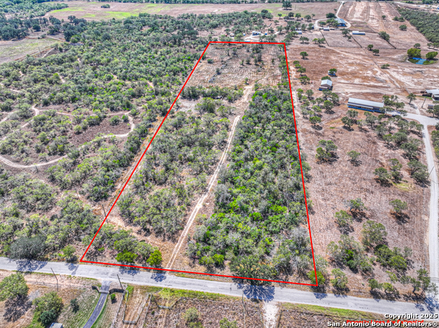 Details for 445 Single Oak Rd, Seguin, TX 78155