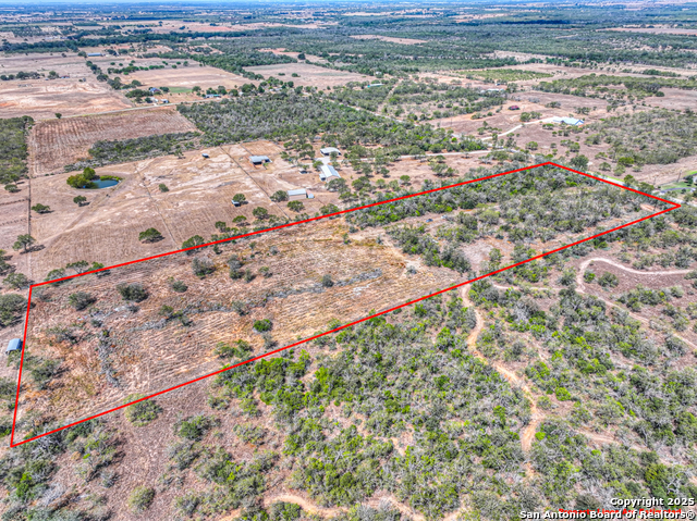 Image 14 of 22 For 445 Single Oak Rd