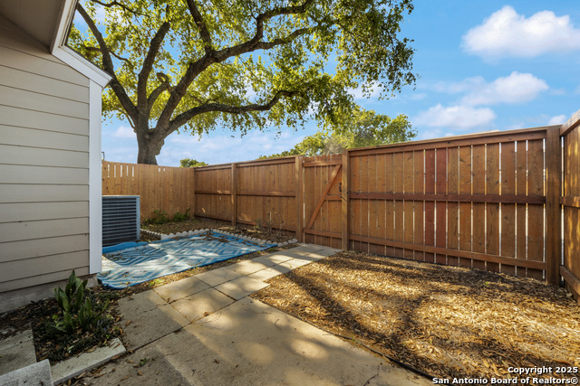 Image 25 of 31 For 9140 Timber Path 2204