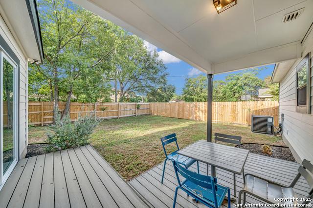 Listing photo id 18 for 4130 Moana