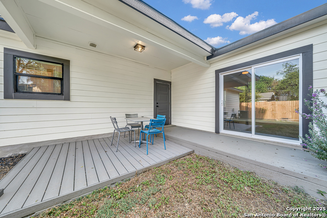 Listing photo id 20 for 4130 Moana