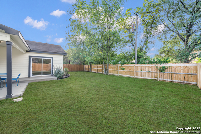 Listing photo id 21 for 4130 Moana