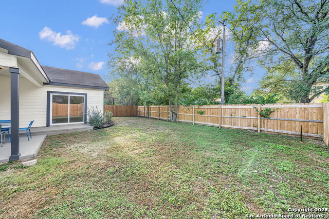 Listing photo id 22 for 4130 Moana