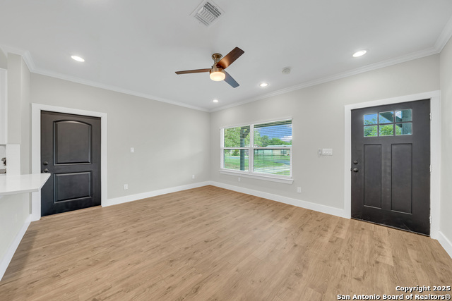 Listing photo id 4 for 4130 Moana