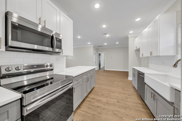 Listing photo id 7 for 4130 Moana