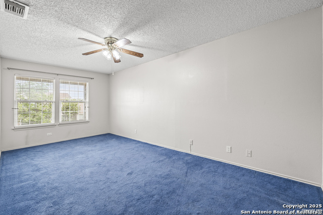 Image 19 of 30 For 9140 Timber Path 1204