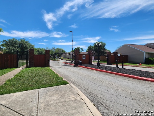 Image 30 of 30 For 9140 Timber Path 1204