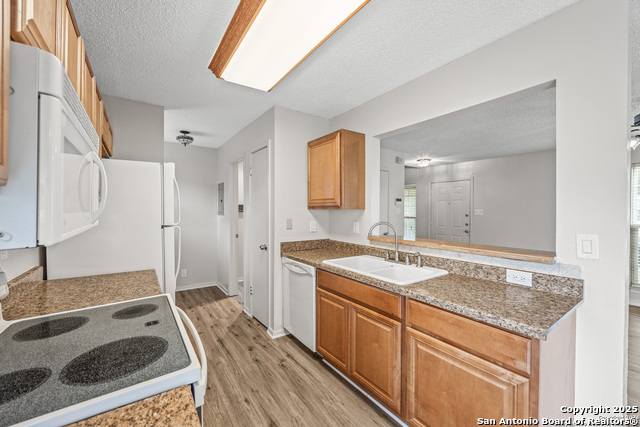 Image 9 of 30 For 9140 Timber Path 1204