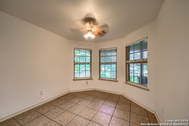 Image 12 of 30 For 7939 Sumac Ridge