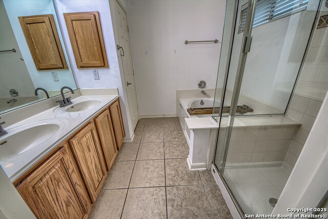 Image 17 of 30 For 7939 Sumac Ridge