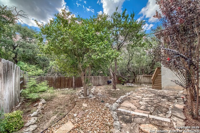 Image 27 of 30 For 7939 Sumac Ridge