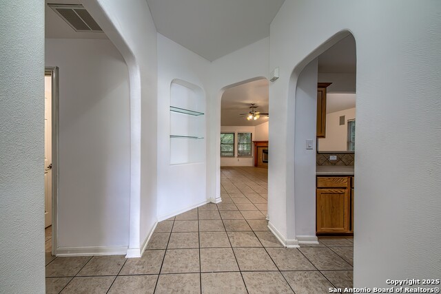Image 4 of 30 For 7939 Sumac Ridge