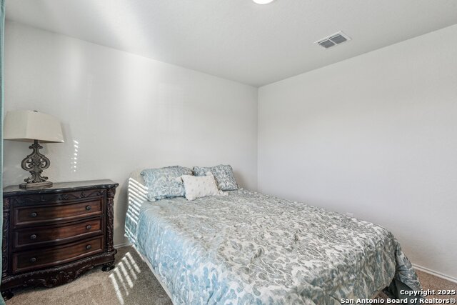Listing photo id 20 for 759 Ocelot Court