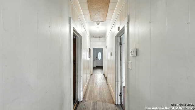 Image 7 of 11 For 415 Elm  