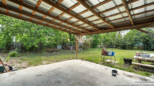 Image 8 of 11 For 415 Elm  