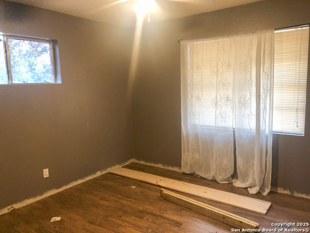 Image 10 of 16 For 10446 5th