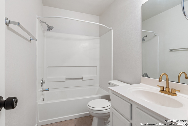 Image 17 of 24 For 5211 Stormy Autumn