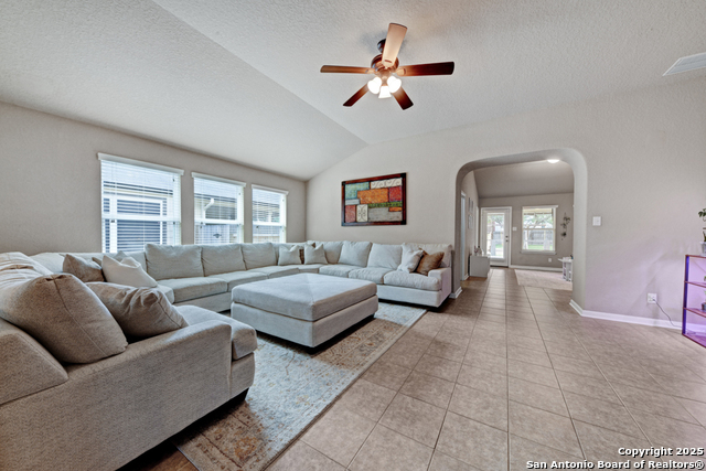 Listing photo id 10 for 11750 Autumndale