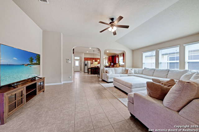 Listing photo id 11 for 11750 Autumndale