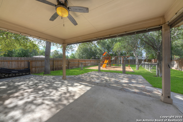 Listing photo id 25 for 11750 Autumndale