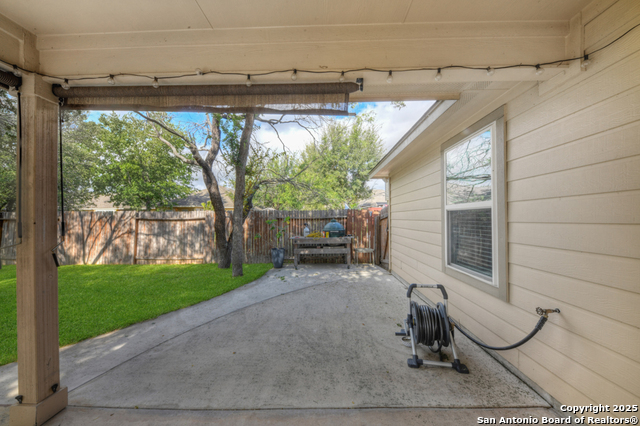 Listing photo id 27 for 11750 Autumndale