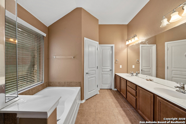 Image 15 of 18 For 1019 Parter Pond