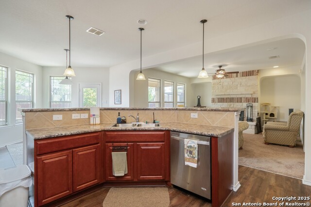 Listing photo id 10 for 9914 Copper Rise