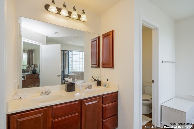 Listing photo id 23 for 9914 Copper Rise