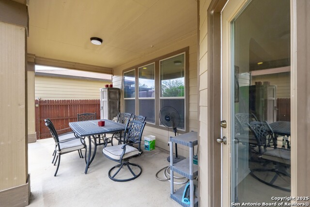 Listing photo id 28 for 9914 Copper Rise