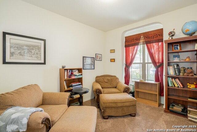 Listing photo id 3 for 9914 Copper Rise