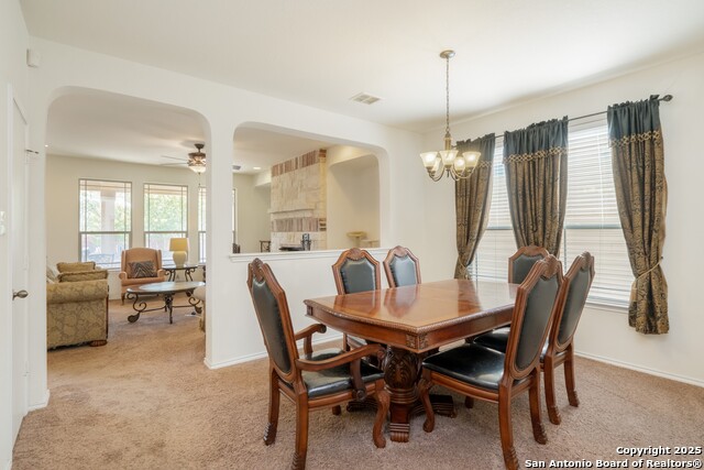 Listing photo id 5 for 9914 Copper Rise