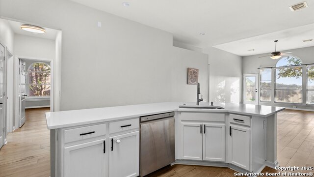Image 10 of 34 For 4733 Green Bluff