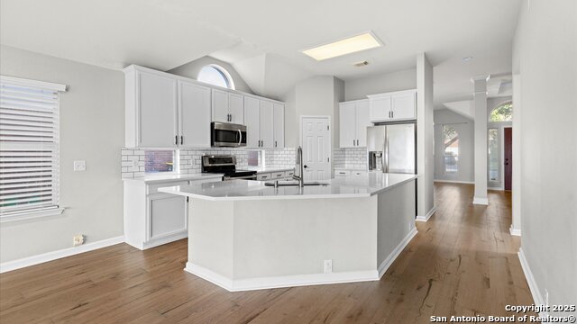 Image 11 of 34 For 4733 Green Bluff