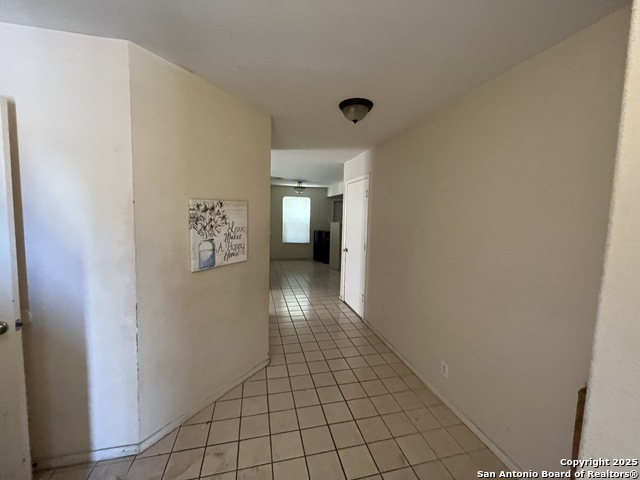 Image 16 of 16 For 8006 Avellano