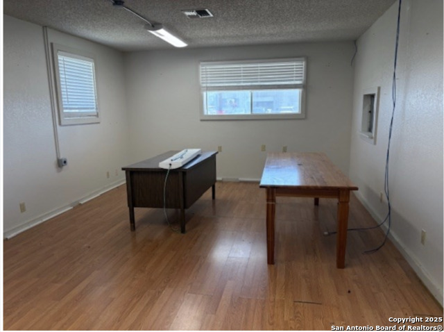 Listing photo id 8 for 2812 Cobbler Lane