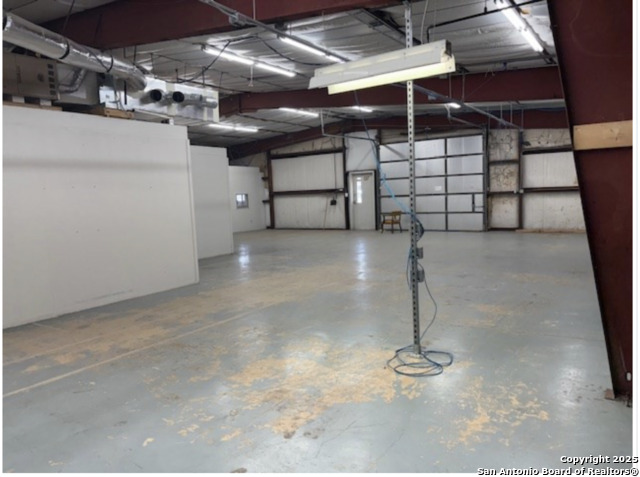 Listing photo id 13 for 2812 Cobbler Lane