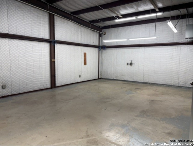 Listing photo id 14 for 2812 Cobbler Lane