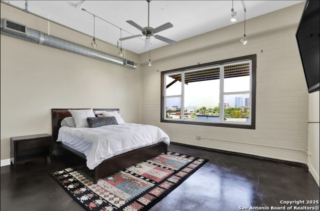 Listing photo id 17 for 831 S Flores 2407-2409