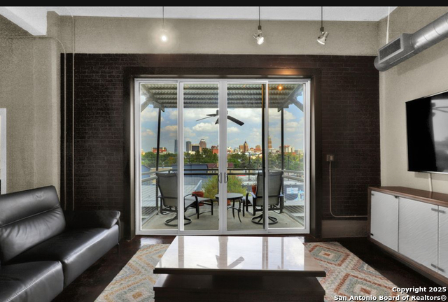 Listing photo id 2 for 831 S Flores 2407-2409