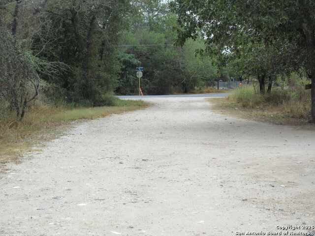 Image 4 of 12 For 22965 Addison