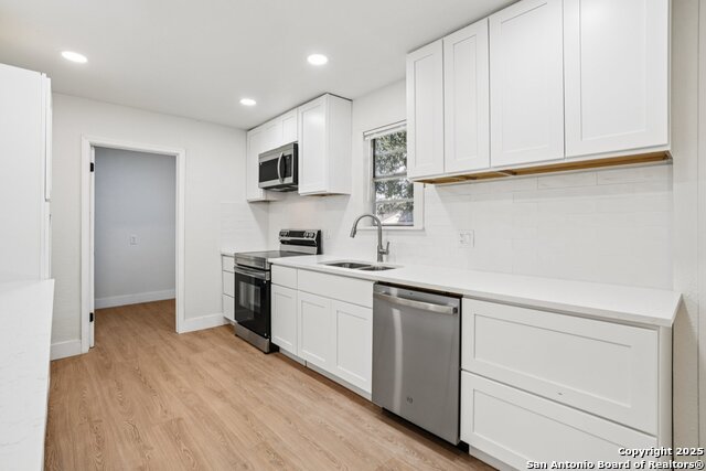 Image 11 of 38 For 913 Zwicke