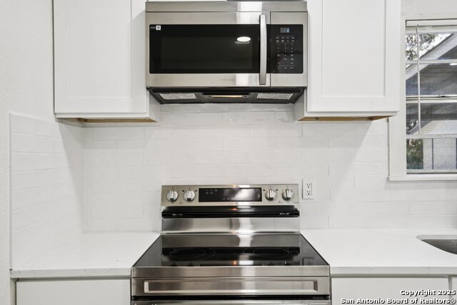 Image 14 of 38 For 913 Zwicke