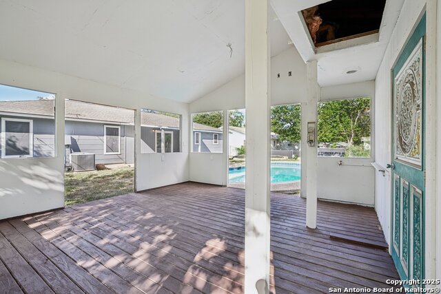 Image 3 of 38 For 913 Zwicke