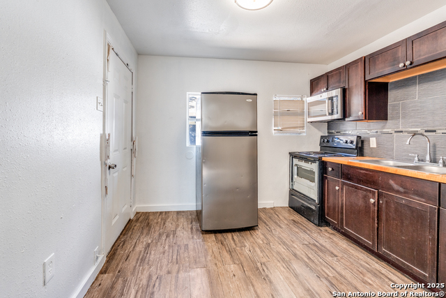 Image 3 of 15 For 3430 Flores St S 3b