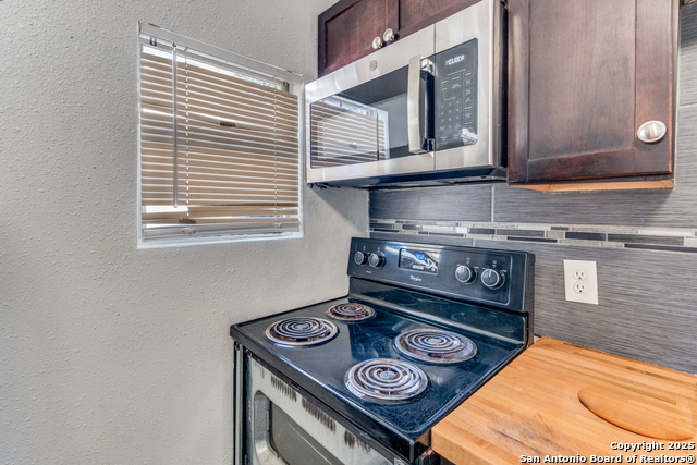 Image 4 of 15 For 3430 Flores St S 3b