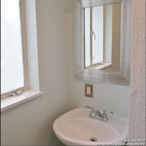 Image 13 of 26 For 213 Arvin