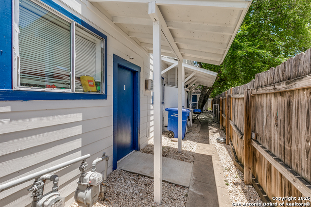 Image 9 of 10 For 3430 Flores S 2b