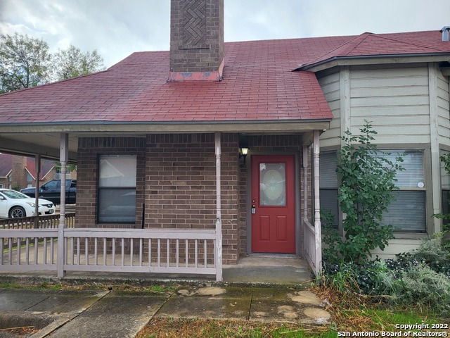 Listing photo id 0 for 6311 Windsor Castle  2